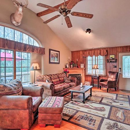 Poconos Home With Game Room Walk To Lake Harmony! Extérieur photo