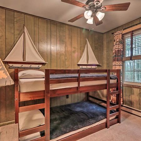 Poconos Home With Game Room Walk To Lake Harmony! Extérieur photo