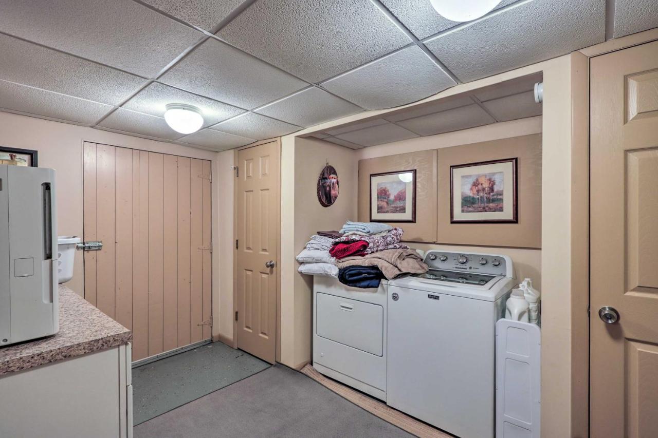 Poconos Home With Game Room Walk To Lake Harmony! Extérieur photo
