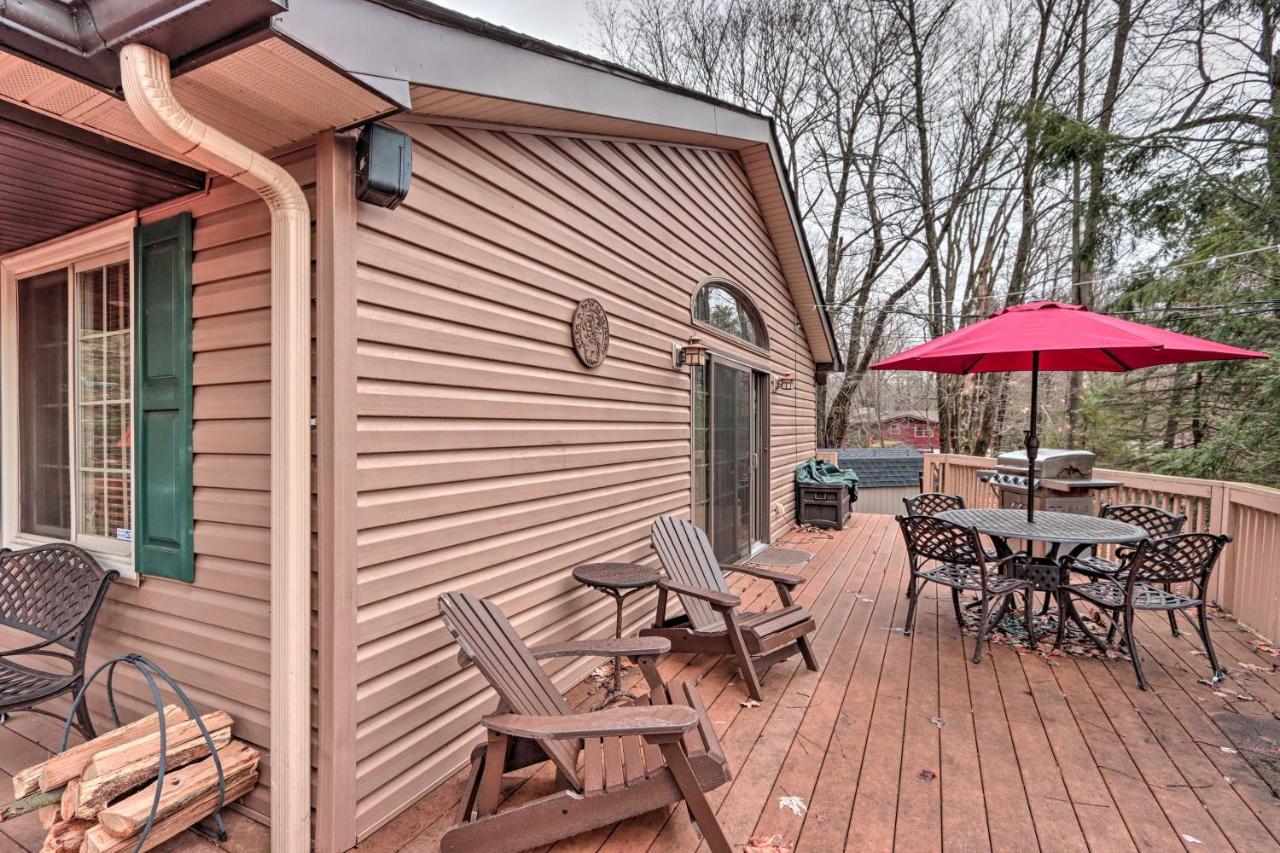 Poconos Home With Game Room Walk To Lake Harmony! Extérieur photo
